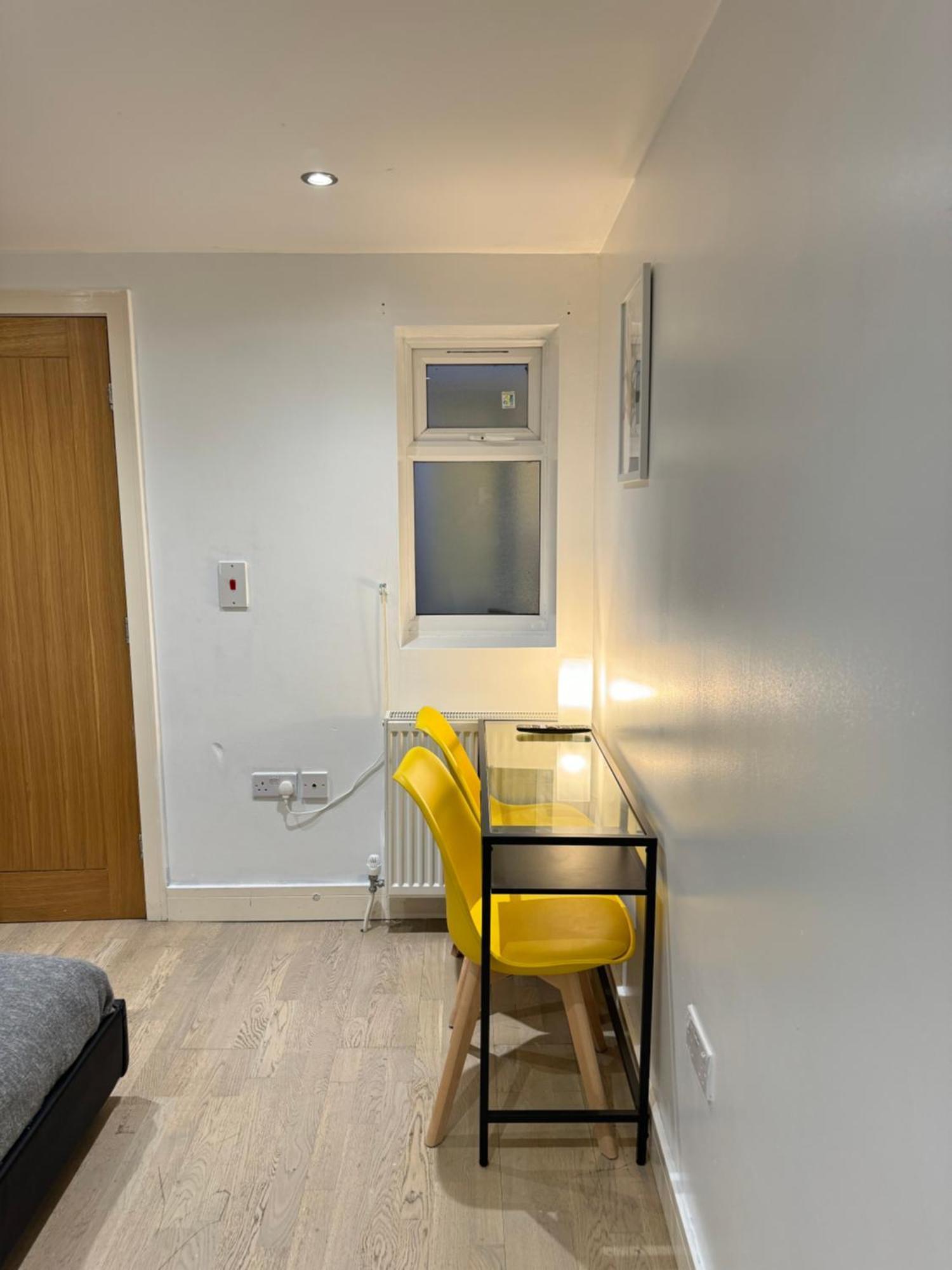 Gasthof Cozy En-suite Near Stratford *